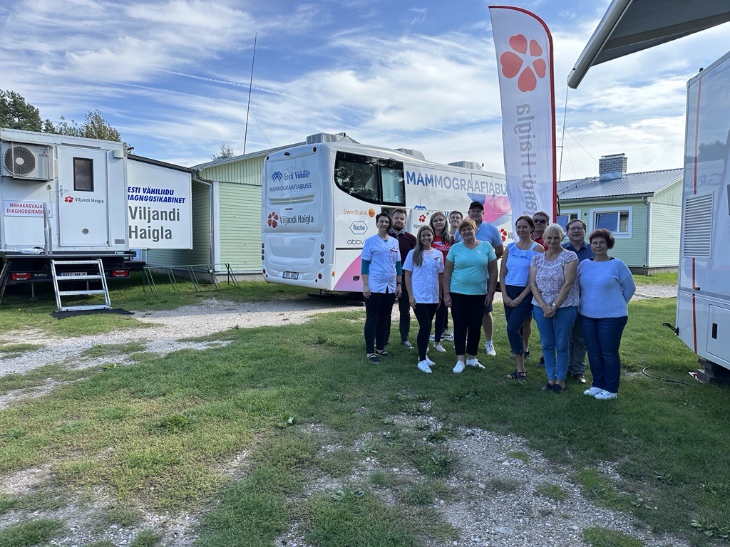 Viljandi haigla mobiilsed üksused 2024. aastal Kihnus. Foto: Viljandi haigla